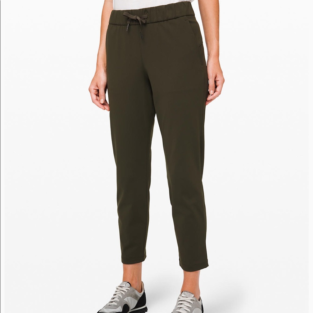 Lululemon On the fly 7/8 pant